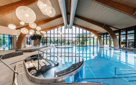 Tga da Plaz: Swimming Pool, Leisure Centre, Building, Leisure, Property, Architecture, Resort, Interior Design, Real Estate, Lobby