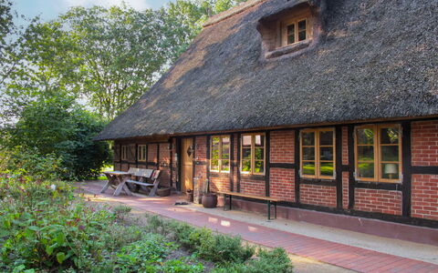 Sandbostel 601: Plant, Building, Property, Window, Thatching, Sky, House, Tree, Cottage, Wood