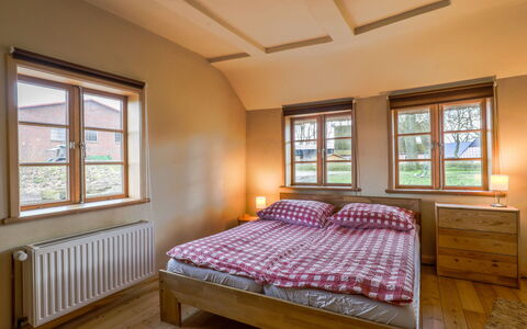 Sandbostel 601: Window, Property, Furniture, Comfort, Azure, Wood, Shade, Interior Design, Floor