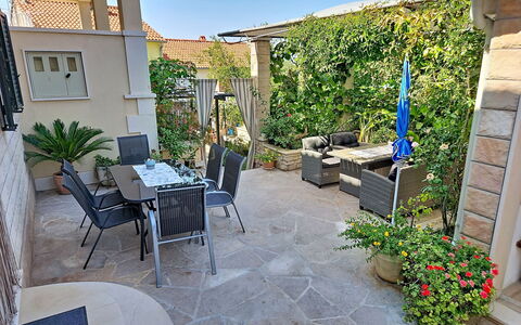 Brač Supetar 620: Furniture, Chair, Flowerpot, Outdoor Furniture, Table, Garden, Flagstone, Outdoor Table, Houseplant