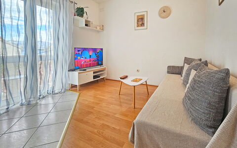 Accommodation:&nbsp;Ana 620.3