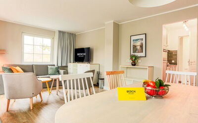 Beech Resort Fleesensee 610.2: Table, Furniture, Couch, Chair, Window, Houseplant, Interior Design, Plant, Living Room, Wood