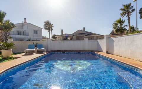 Estrella: Residential Area, Swimming Pool, Resort, Shade, Outdoor Furniture, Hacienda, Eco Hotel, Villa, Hotel