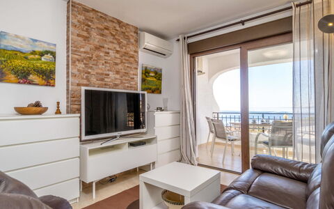 Bellavista i: Living Room, Room, Furniture, Property, Interior Design, Building, Wall, Yellow, Home, Real Estate
