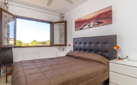 Bellavista i: Bedroom, Furniture, Bed, Room, Property, Bed Frame, Bed Sheet, Interior Design, Mattress, Ceiling