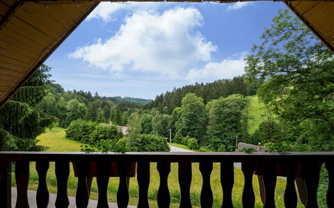 Mrklov: Sky, Daytime, Property, Cloud, Ecoregion, Light, Green, Nature, Natural Environment, Wood