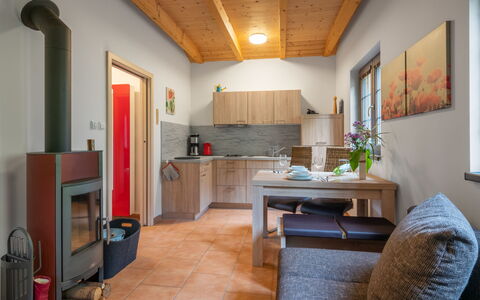 Bečov Nad Teplou 2: Furniture, Table, Picture Frame, Wood, Architecture, Comfort, Building, Flooring, Floor, Living Room
