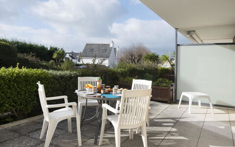 Résidence Villa Cassandre: Property, House, Furniture, Real Estate, Room, Table, Chair, Building, Apartment, Home