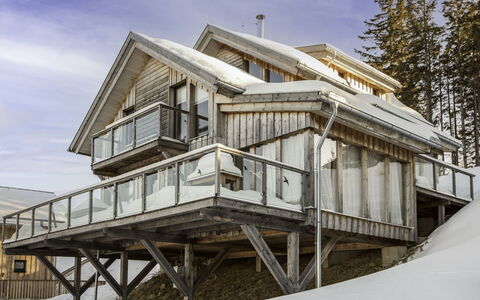 Panorama: House, Snow, Winter, Property, Architecture, Home, Building, Roof, Siding, Real Estate