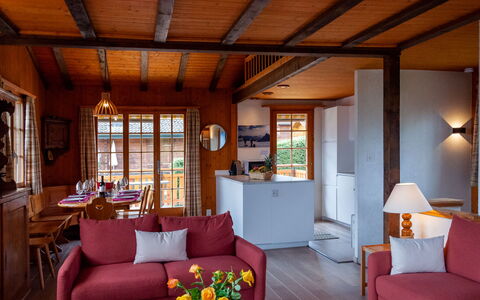 Petite Plaisance: Furniture, Table, Couch, Picture Frame, Interior Design, Wood, Plant, Living Room, Floor, Lamp