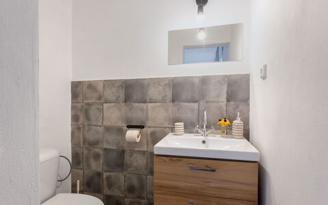 Brníčko: Tap, Mirror, Plumbing Fixture, Bathroom Sink, Bathroom Cabinet, Sink, Property, Cabinetry, Bathroom, Purple