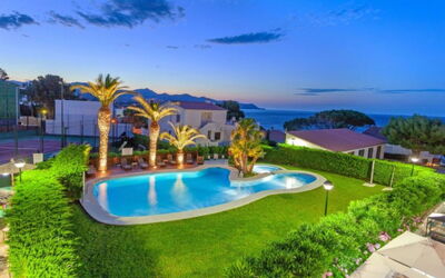Accommodation:&nbsp;El Gato Ii 659.2