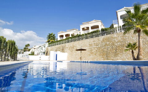 Despacito: Water, Sky, Cloud, Building, Plant, Tree, Azure, House, Swimming Pool, Body Of Water