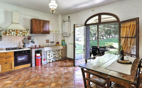 Accommodation:&nbsp;Girasole