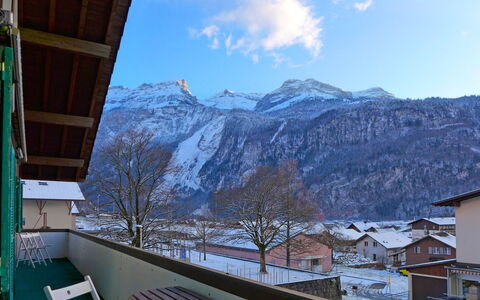 Belvedere: Cloud, Sky, Building, Mountain, Daytime, Property, Snow, Blue, Green, Window