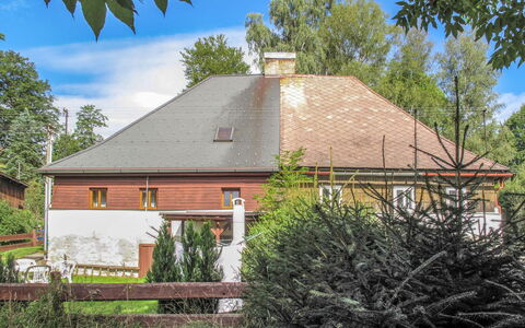 Lenora Ii: Sky, Plant, Cloud, Building, Tree, Wood, Land Lot, House, Cottage, Window