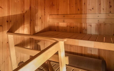 Ylläskuru D 2: Furniture, Interior Design, Flooring, Floor, Wood, Table, Room, Ceiling, Lighting, Apartment