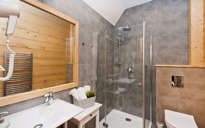 Accommodation:&nbsp;Lipki Park Resort 900.1