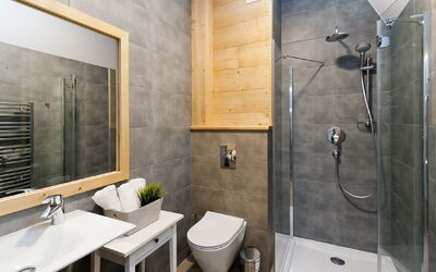 Accommodation:&nbsp;Lipki Park Resort 900.1