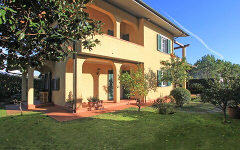 Villa Anna: Plant, Building, Property, Sky, Window, Tree, Shade, Door, Lighting, Architecture