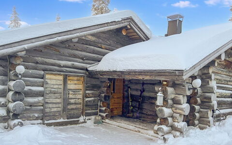 Kelotorppa a: Wood, Winter, Snow, Cottage, Roof, Freezing, Log Cabin, Siding, Slope, Hut