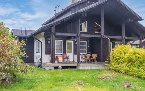 Tahkon Klubitie 2 B: Furniture, Chair, Outdoor Furniture, Table, Wood, Outdoor Table, Kitchen & Dining Room Table, Shade, Garden, Umbrella