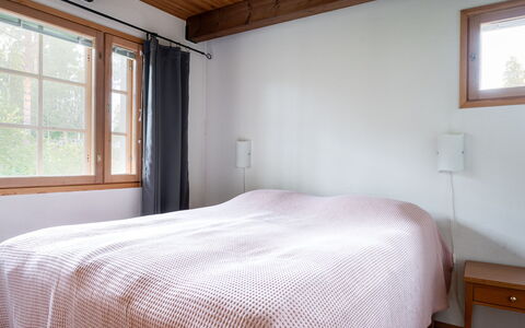 Tahkon Klubitie 2 B: Wood, Flooring, Floor, Furniture, Wood Flooring, Interior Design, Bunk Bed, Room, Wood Stain, Hardwood