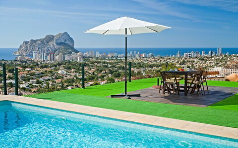 Anna: Water, Sky, Plant, Daytime, Umbrella, Building, Blue, Azure, Nature, Swimming Pool