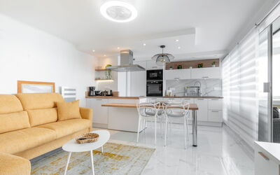 Accommodation:&nbsp;Terrasses du Levant 500.23