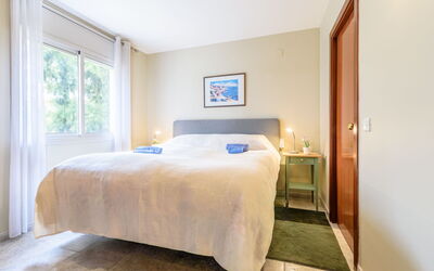 Accommodation:&nbsp;Village Park 306.2