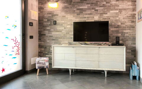 Dada: Building, Interior Design, Wood, Flooring, Floor, House, Line, Wall, Shade, Living Room