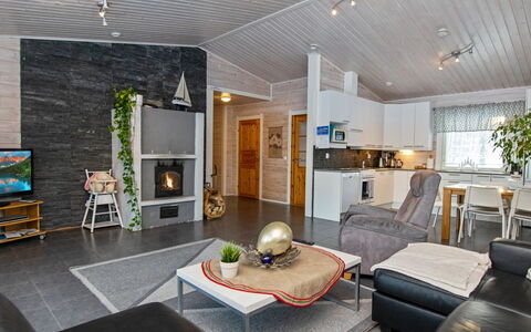 Hot Pool Cottage Laurinranta: Rural Area, Hill Station, Village, Mountain Range, Valley, Mountain Village, Alps, Eco Hotel, Balcony, Hotel