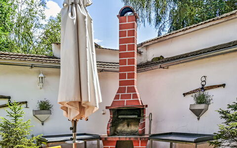Polžov: Rural Area, Hill Station, Village, Mountain Range, Valley, Mountain Village, Alps, Eco Hotel, Balcony, Hotel