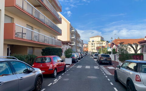 Villa Spring: Car, Wheel, Vehicle, Building, Sky, Motor Vehicle, Infrastructure