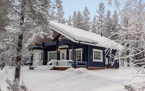 Keselmäkangas: Wood, Siding, Cottage, House, Home, Plank, Garden Buildings, Log Cabin, Hardwood, Porch
