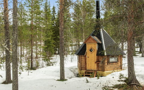 Keselmäkangas: Wood, Siding, Cottage, House, Home, Plank, Garden Buildings, Log Cabin, Hardwood, Porch