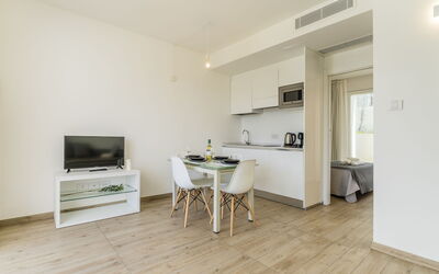 Accommodation:&nbsp;Capo Falcone Charming Apartment 637.1