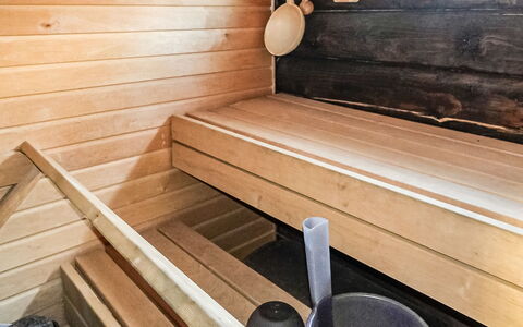 Isopyhänmaa: Cottage, House, Home, Garden Buildings, Siding, Log Cabin, Farmhouse, Estate, Shed, Yard