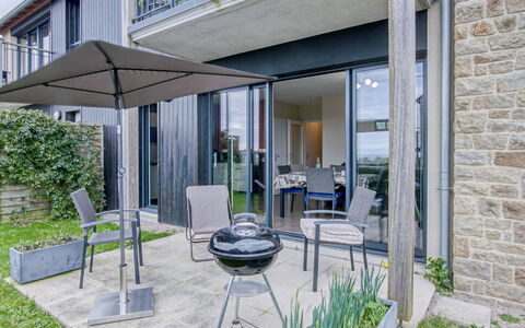 Les Hauts de Port Mer: Plant, Furniture, Property, Table, Shade, Interior Design, Chair, Urban Design, Architecture, Window