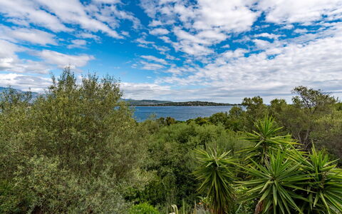 Villa Pavellone: Cloud, Sky, Daytime, Plant, Plant Community, Ecoregion, Water, Natural Landscape, Vegetation, Tree