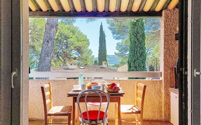 Accommodation:&nbsp;Les Hauts du Port 255.1