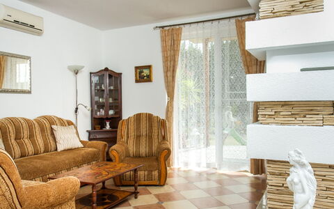 Twin Combo: Property, Furniture, Picture Frame, Wood, Interior Design, Flooring, Architecture, Floor, Shade, Couch
