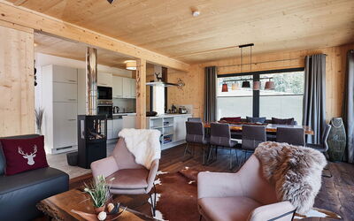 Accommodation:&nbsp;Mit 4 Schlafzimmern für Bis zu 10 P. 130.2