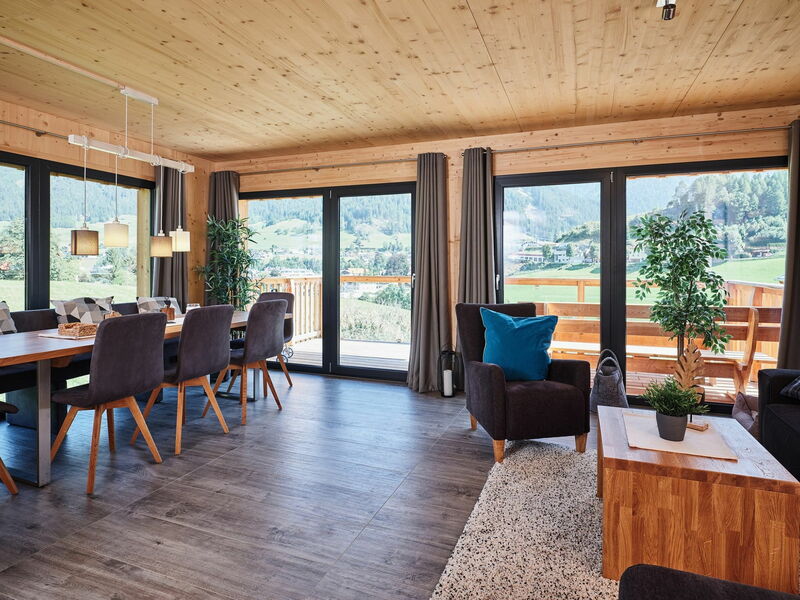 Accommodation:&nbsp;Mit 4 Schlafzimmern für Bis zu 10 P. 130.2
