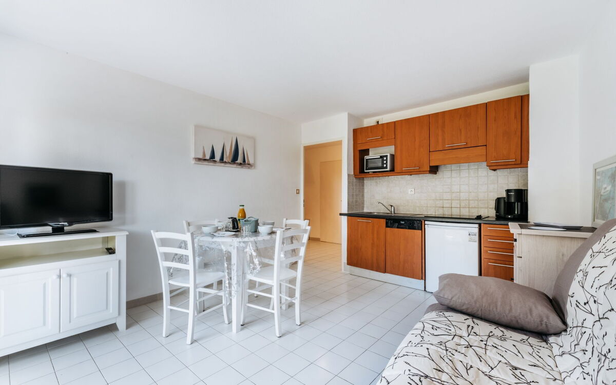Accommodation:&nbsp;Caesar Domus 170.4