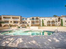 Accommodation:&nbsp;Caesar Domus 170.4
