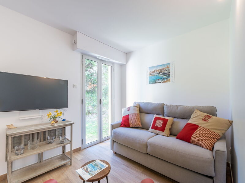 Accommodation:&nbsp;Caesar Domus 170.3