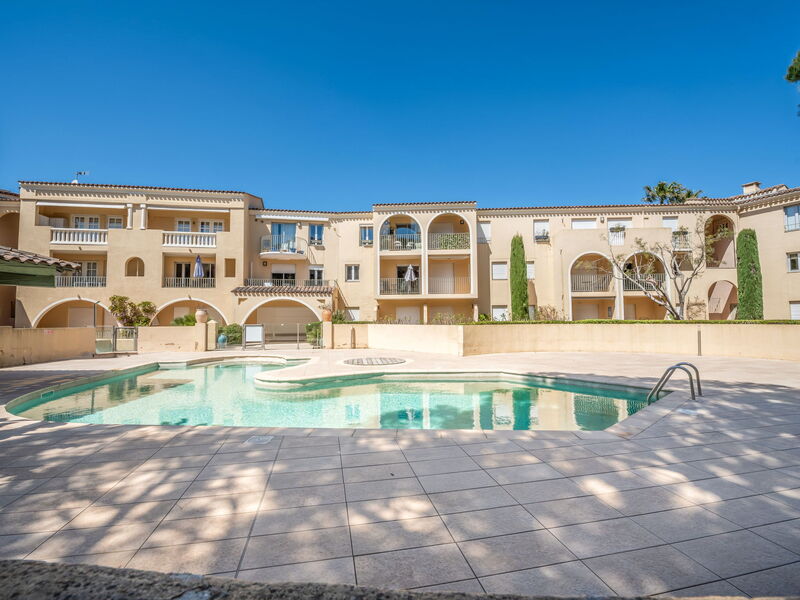 Accommodation:&nbsp;Caesar Domus 170.9