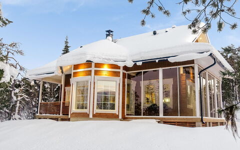 Villa Tunturisopuli: Rural Area, Hill Station, Village, Mountain Range, Valley, Mountain Village, Alps, Eco Hotel, Balcony, Hotel