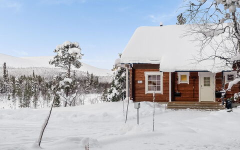 Villa Tunturisopuli: Rural Area, Hill Station, Village, Mountain Range, Valley, Mountain Village, Alps, Eco Hotel, Balcony, Hotel